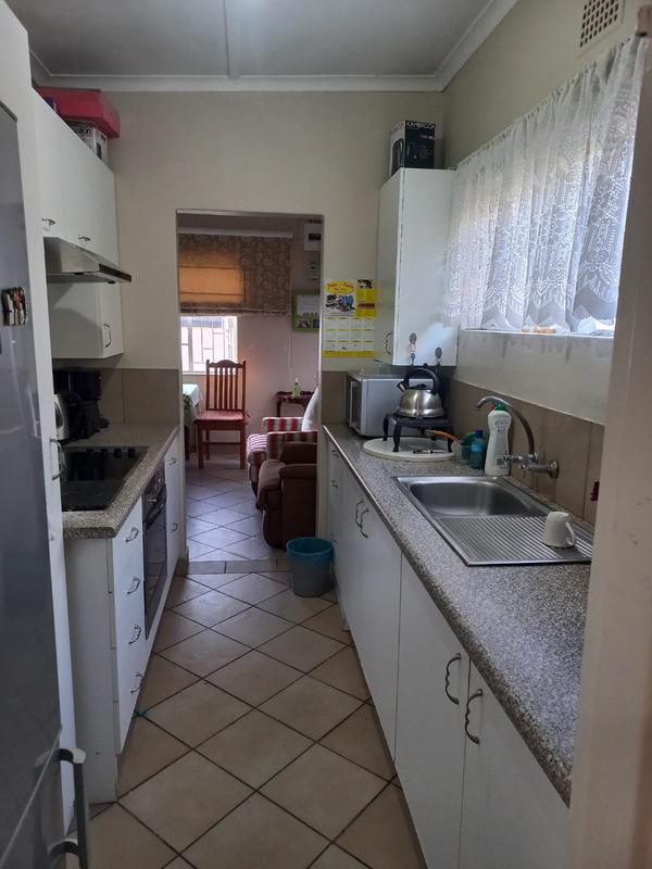 3 Bedroom Property for Sale in Grassy Park Western Cape